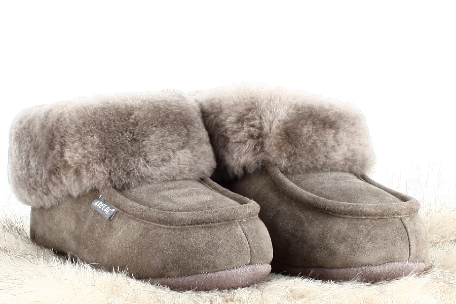 Axelda footwear