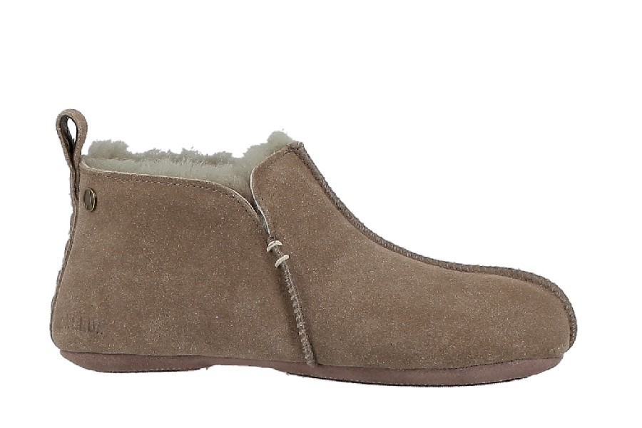 Axelda footwear