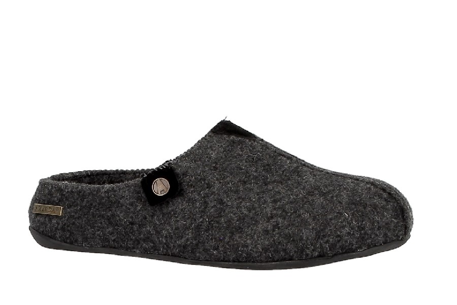 Axelda footwear