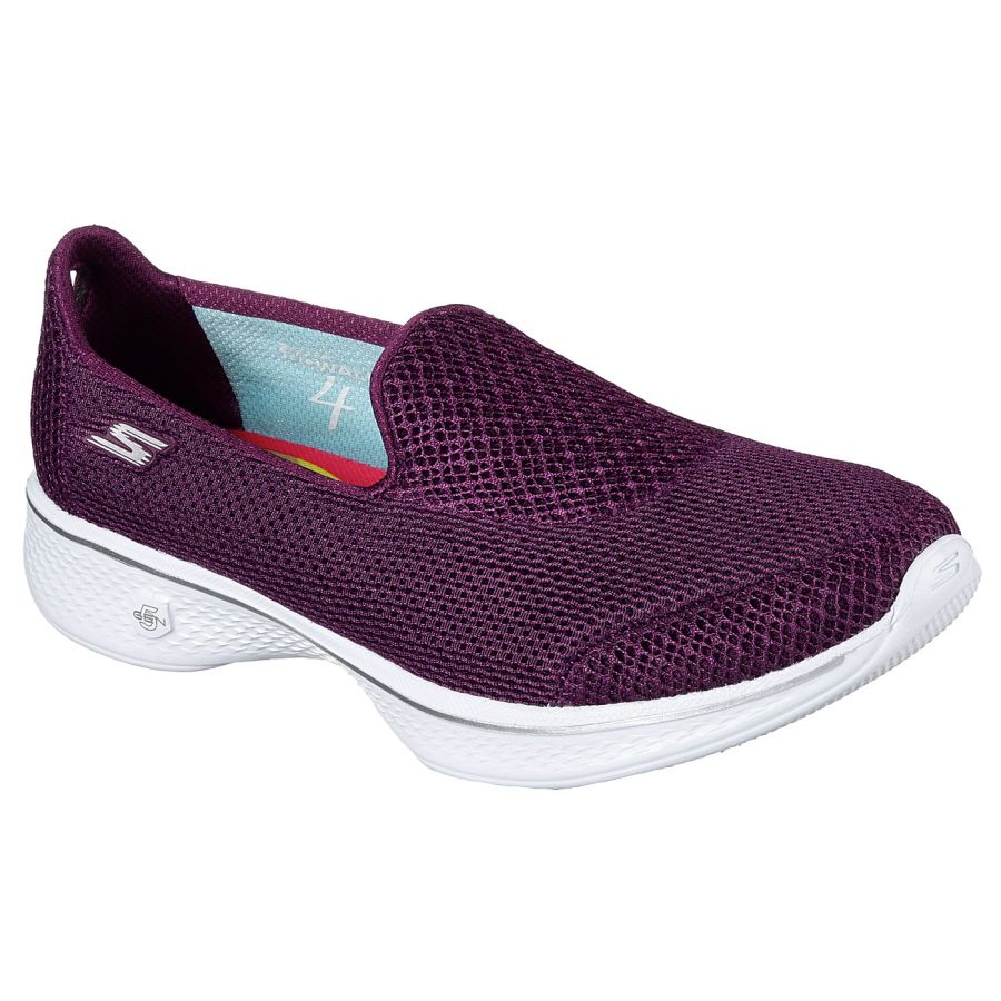 Skechers